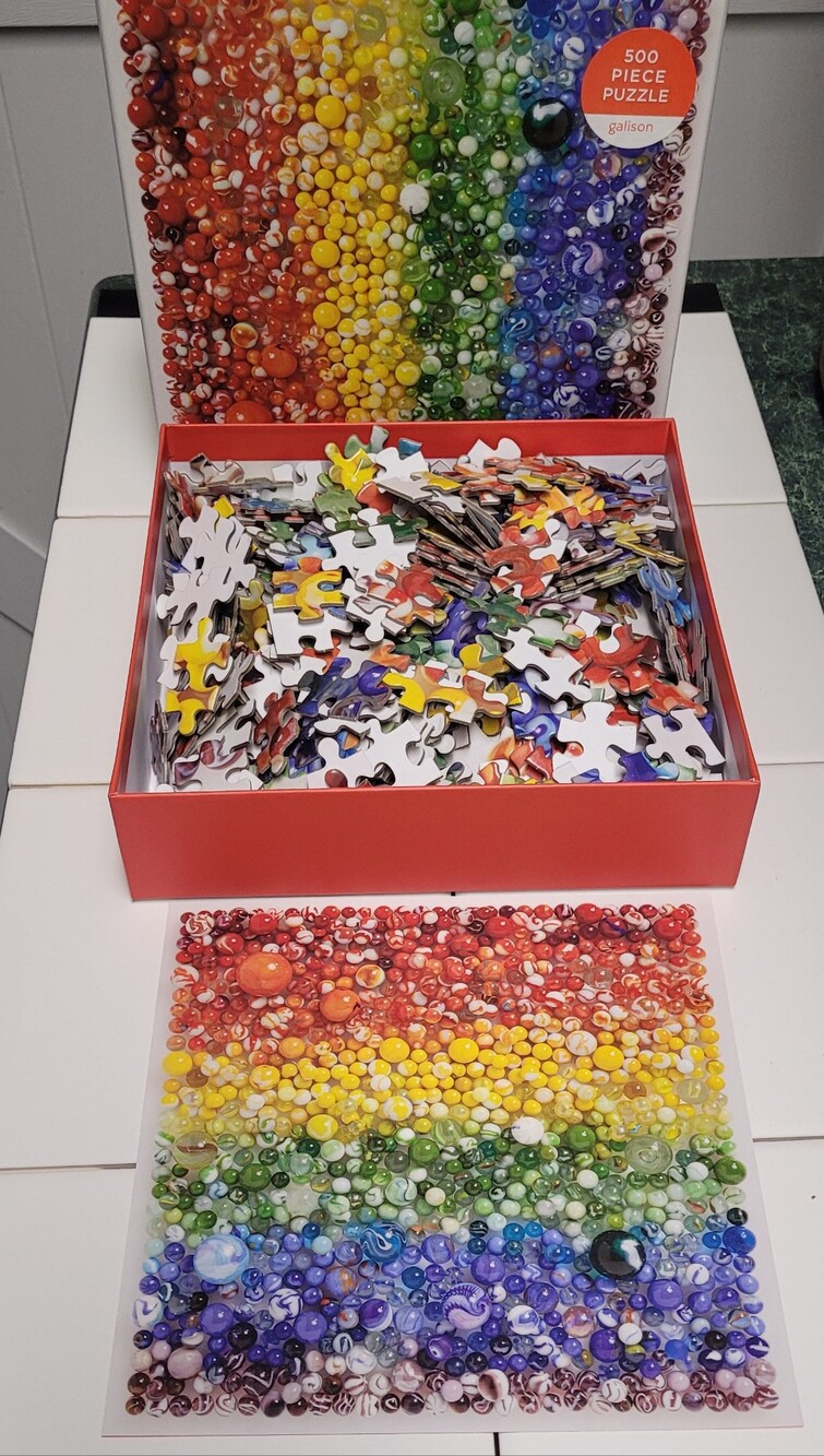 500-Piece Rainbow Marbles Puzzle NWT
